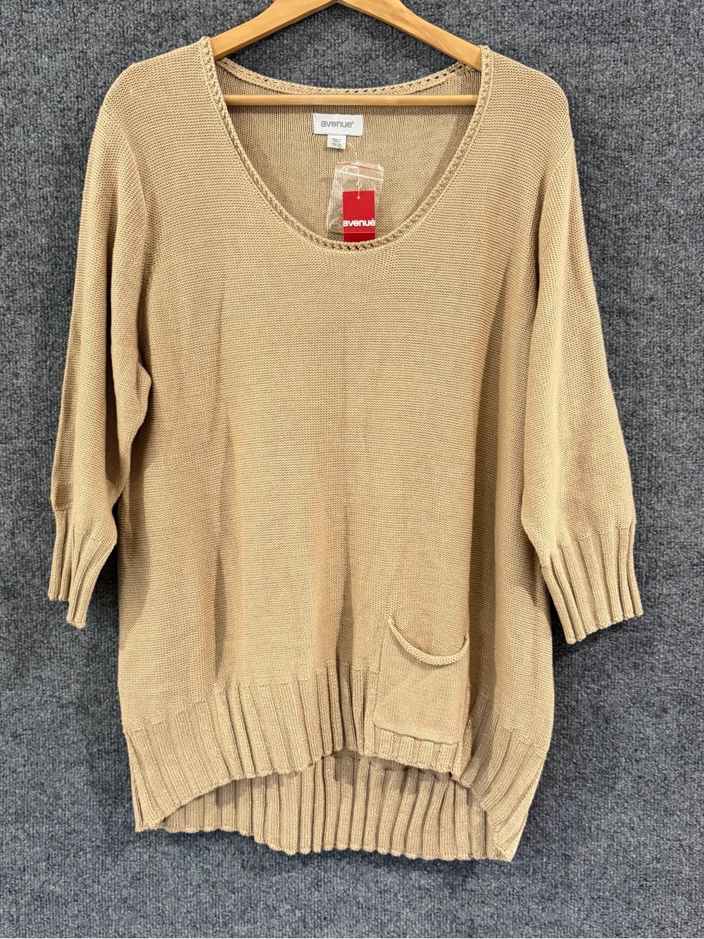 Avenue Womens 3/4 Sleeve Knit Sweater Size 18/20 Tan Gold Trim Neutral Casual
